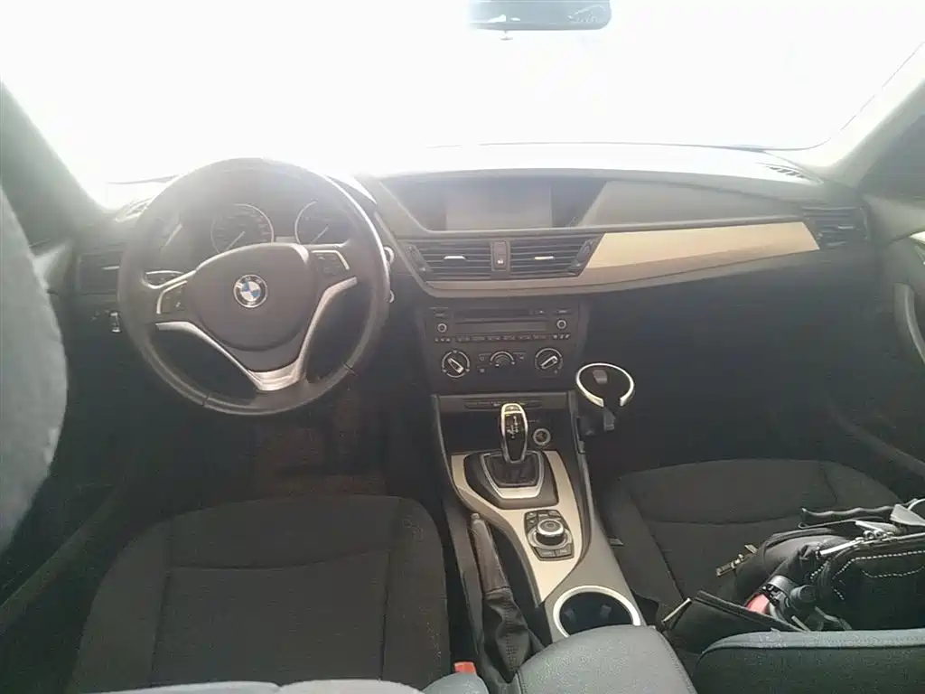 BMW X1 2014 — фото 10