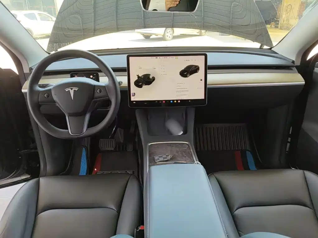 Tesla Model Y 2023 — фото 10