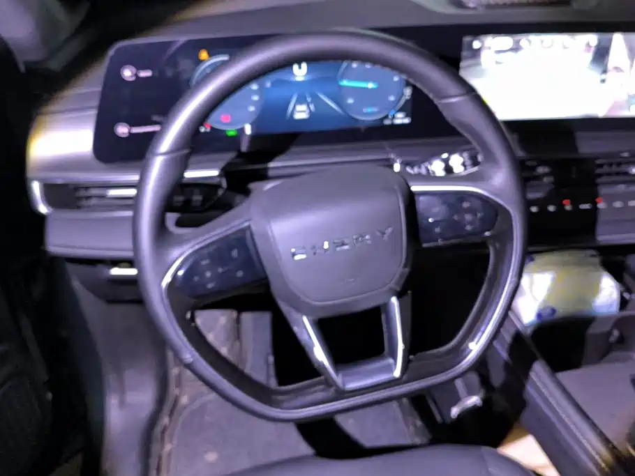 Chery Tiggo 8 PRO New Energy 2024 — фото 15