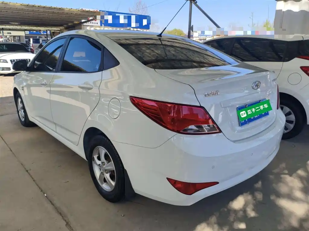 Hyundai Verna 2016 — фото 5
