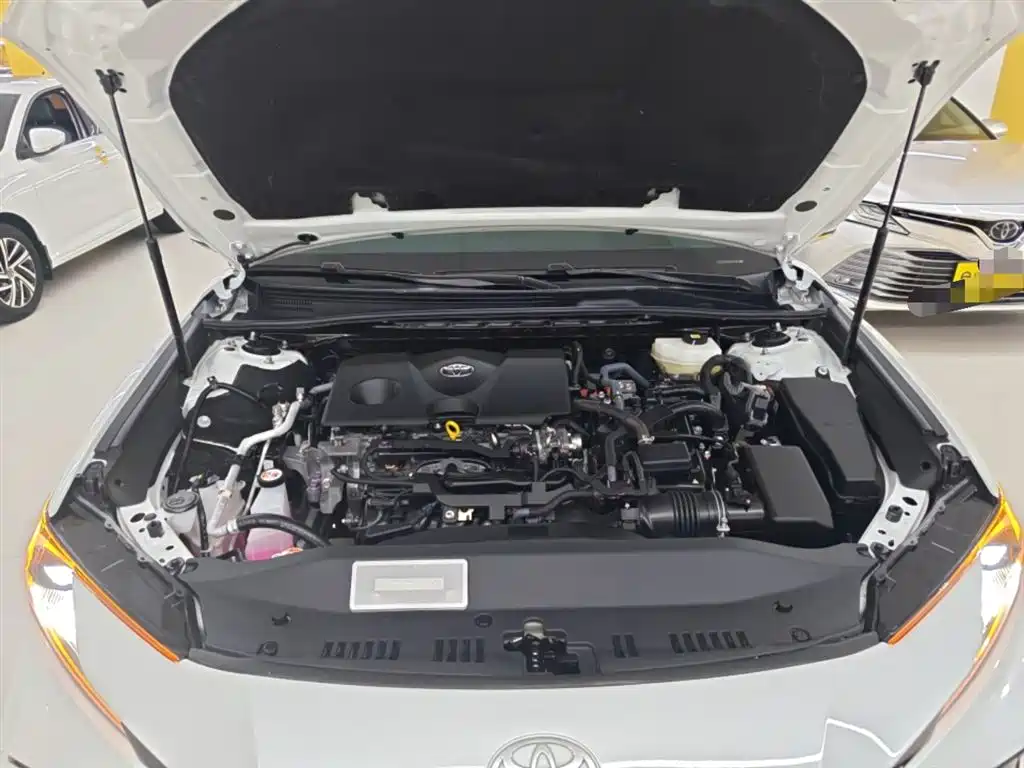 Toyota Camry 2025 — фото 13