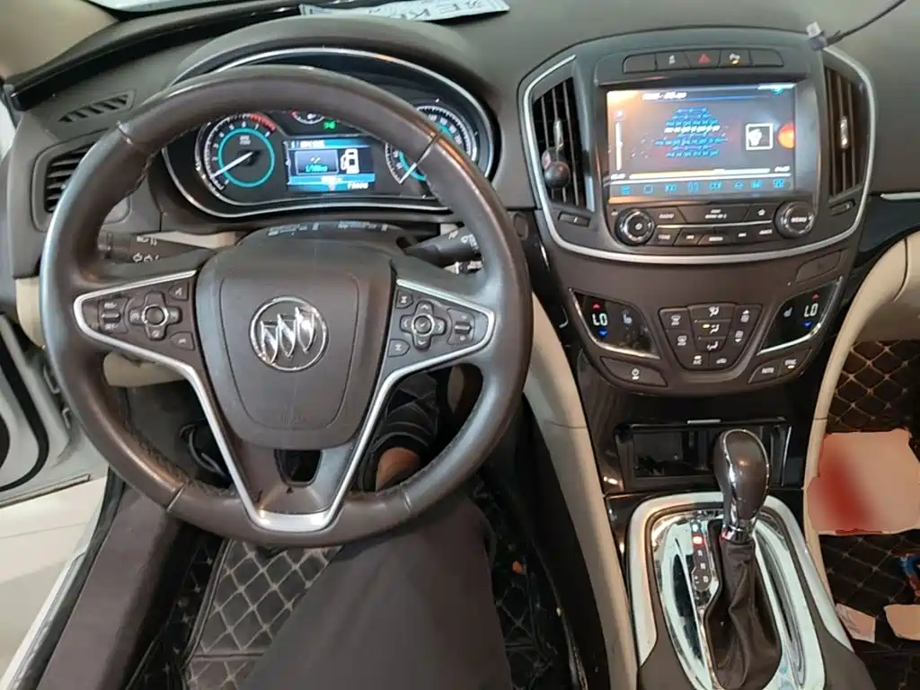 Buick Regal 2015 — фото 10