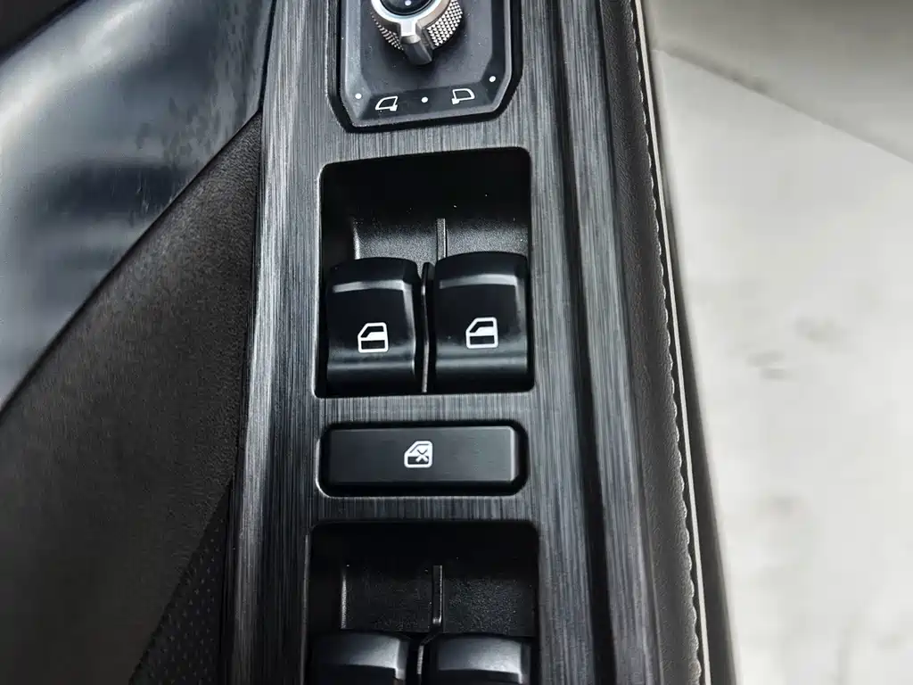 Haval H6 2023 — фото 18