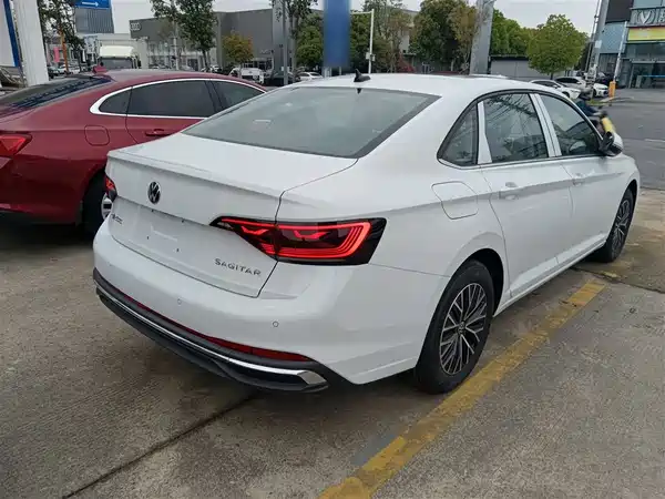 Volkswagen Sagitar 2025