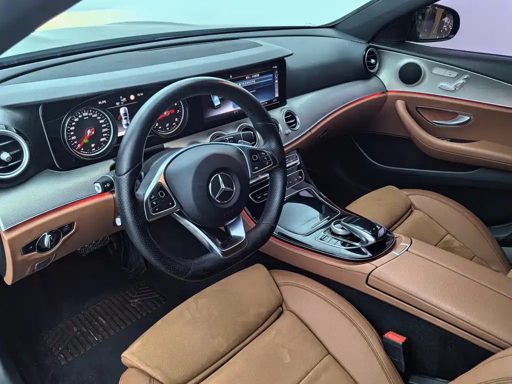 Mercedes-Benz E-Class 2017 — фото 14