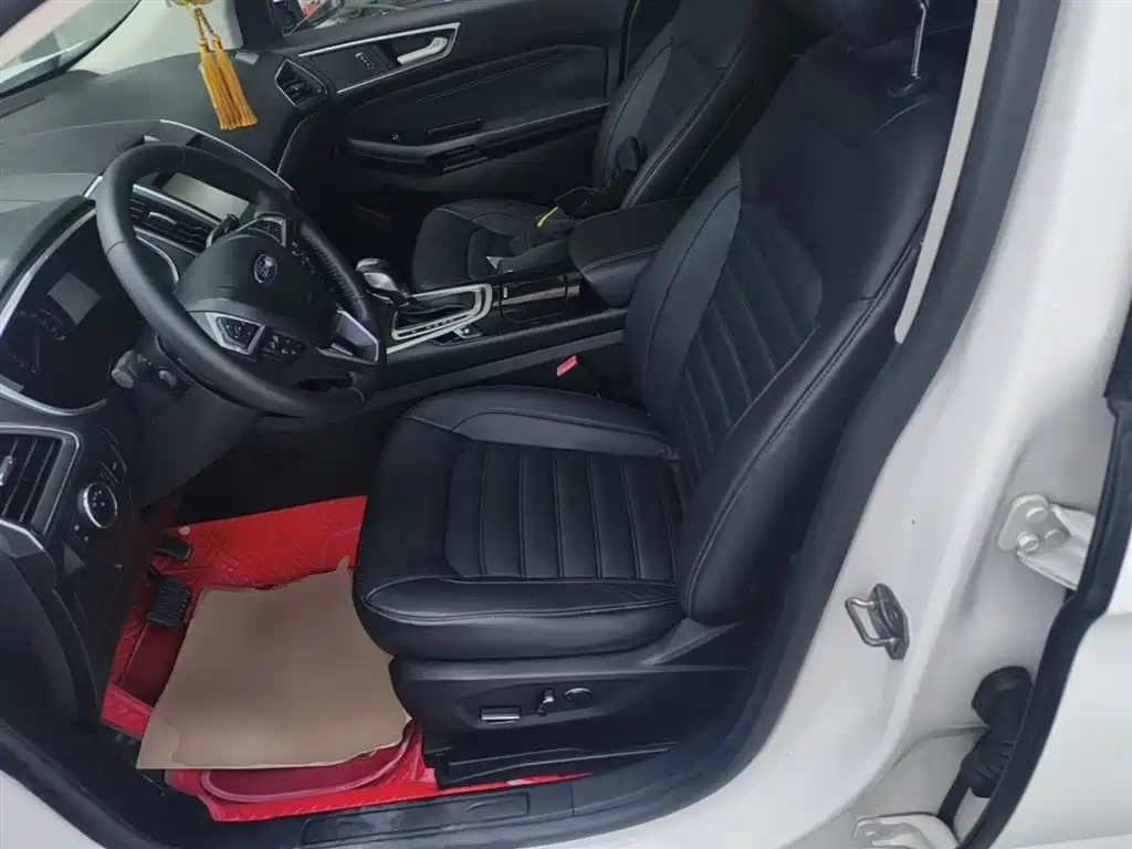 Ford Edge 2015 — фото 15