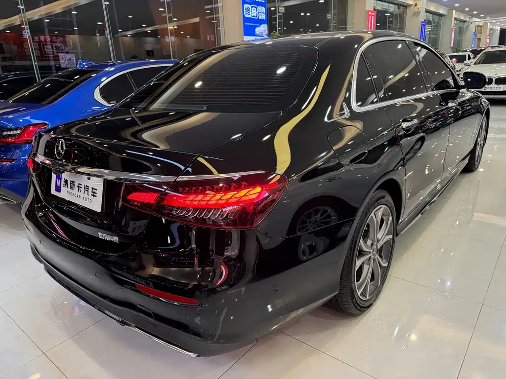 Mercedes-Benz E-Class 2021