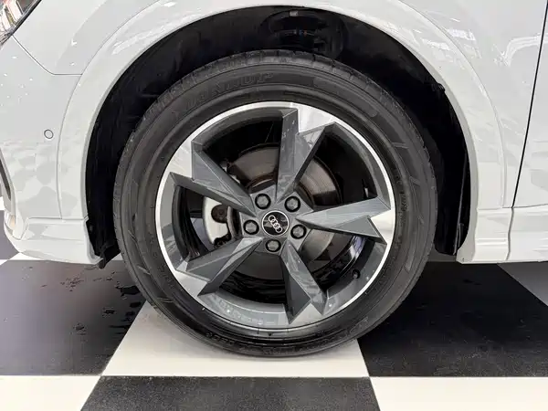 Audi Q3 2023