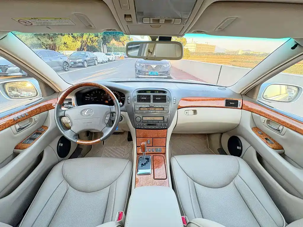 Lexus LS 2005 — фото 10