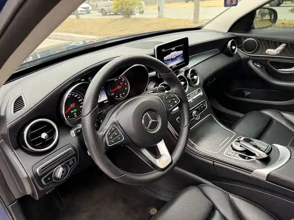 Mercedes-Benz C-Class 2018