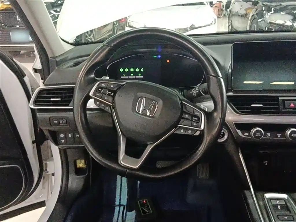 Honda Accord 2022 — фото 11