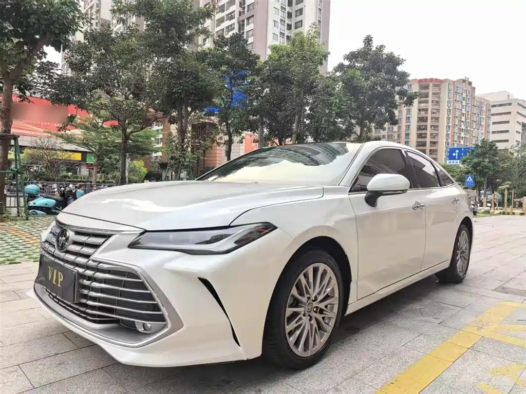 Toyota Avalon 2024 — фото 1
