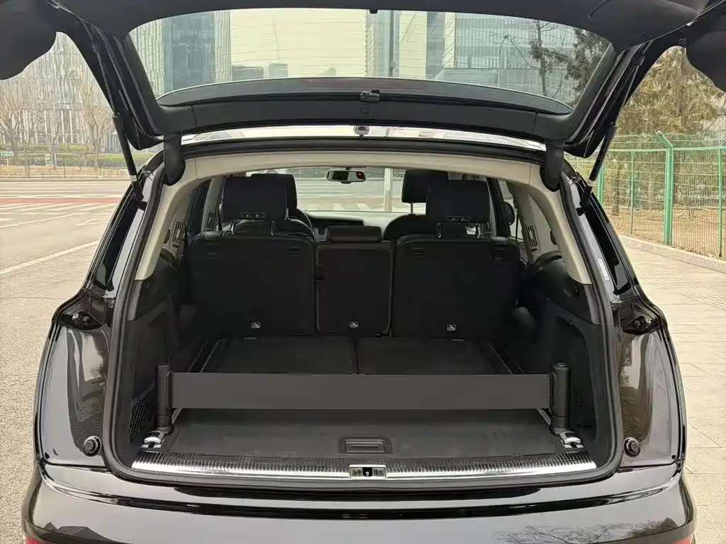 Audi Q7 2015 — фото 21
