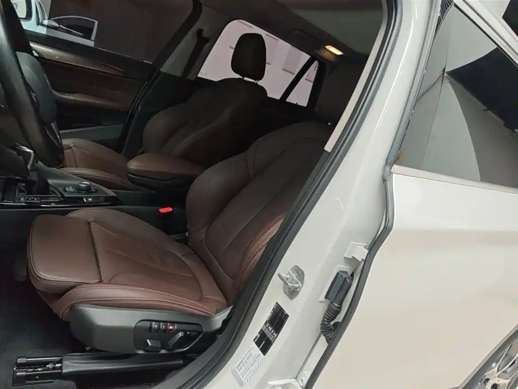 BMW X1 2018 — фото 15
