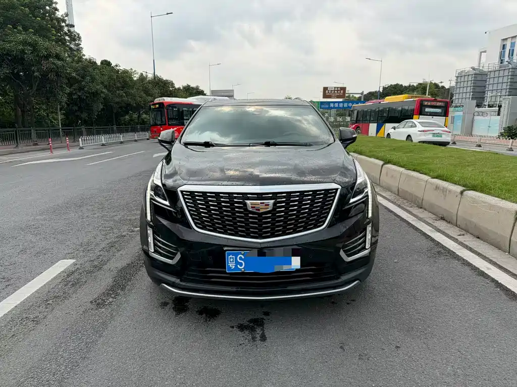 Cadillac XT5 2020 — фото 2