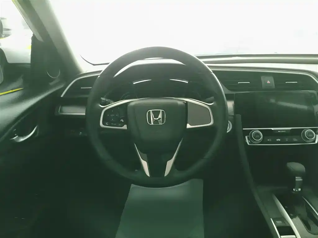 Honda Civic 2016 — фото 11