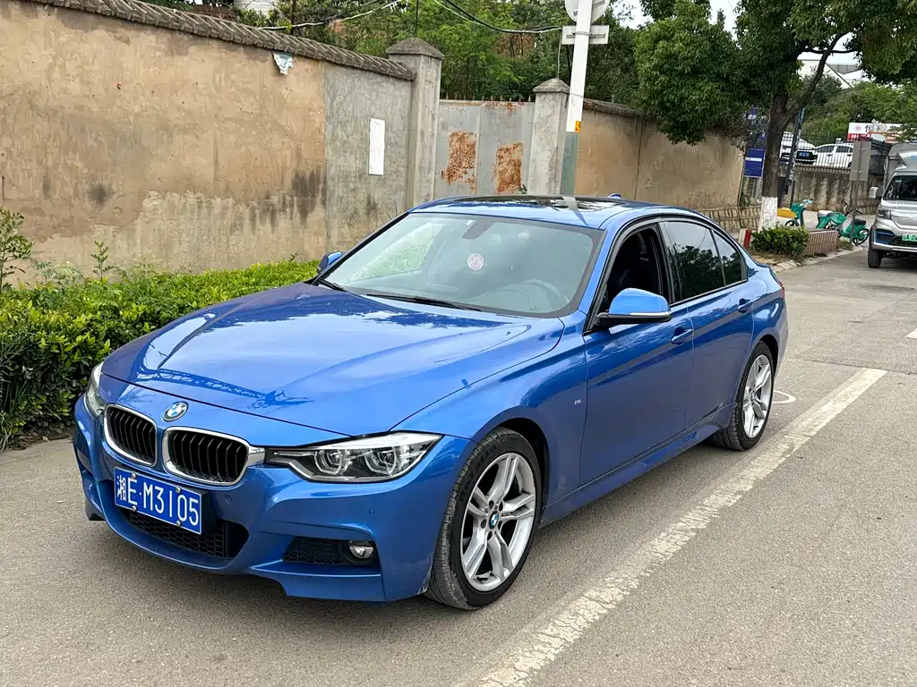 BMW 3 Series 2018 — фото 1