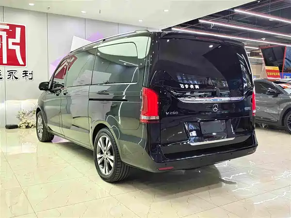 Mercedes-Benz V-Class 2020
