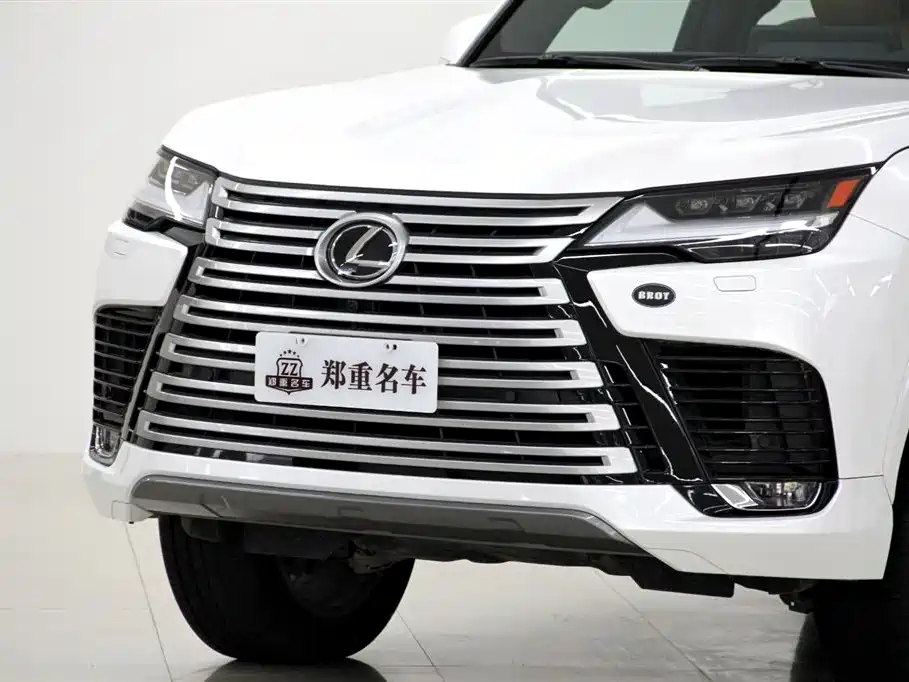 Lexus LX 2023 — фото 32