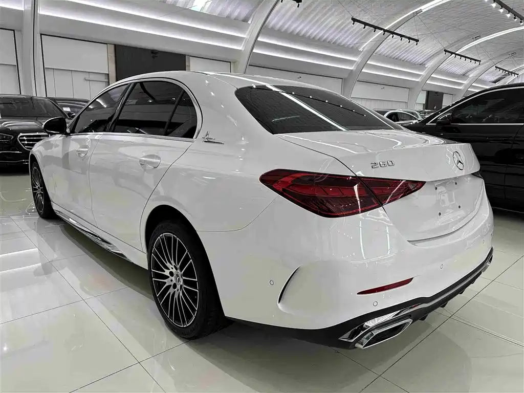 Mercedes-Benz C-Class 2025 — фото 18