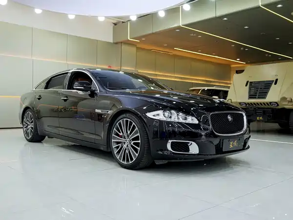 Jaguar XJ 2013