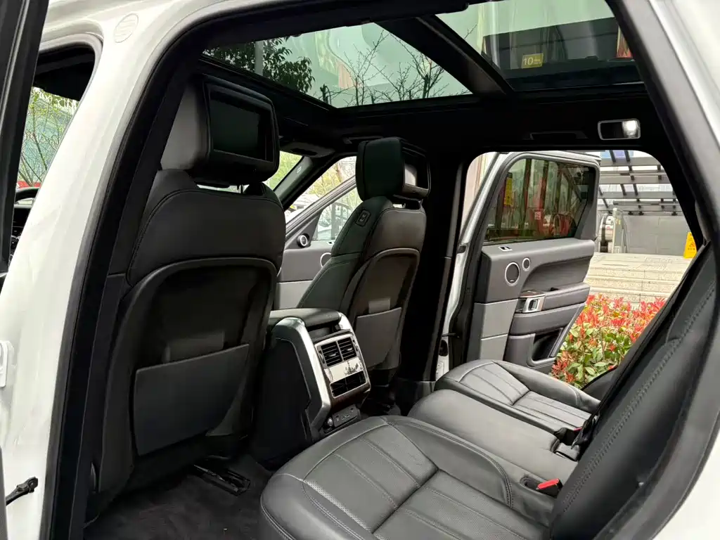 Land Rover Sport PHEV 2019 — фото 12