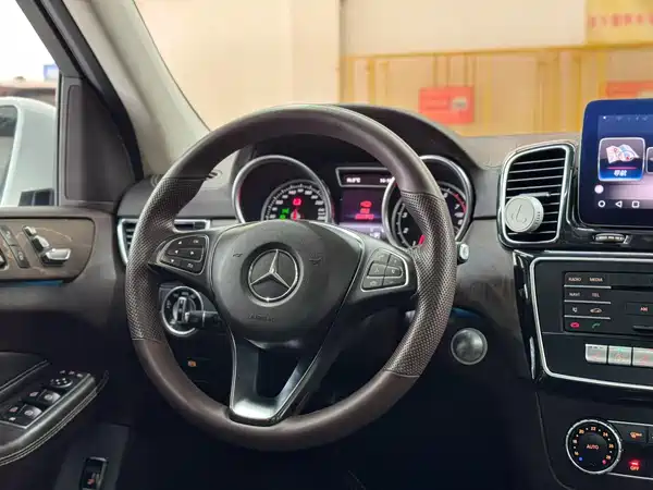 Mercedes-Benz GLE 2017