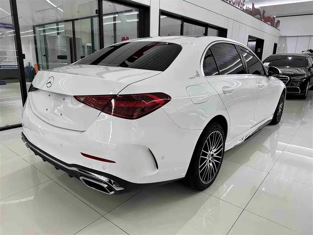 Mercedes-Benz C-Class 2025 — фото 20