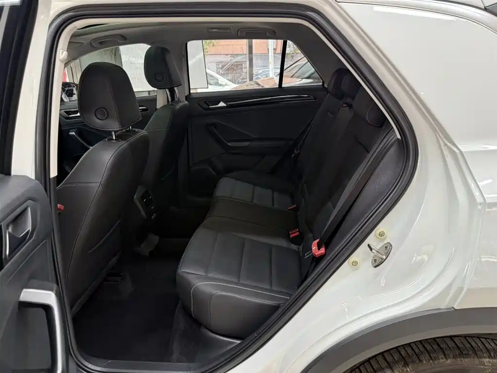 Volkswagen T-Roc 2022 — фото 22