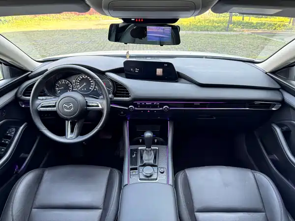 Mazda 3 Axela 2021