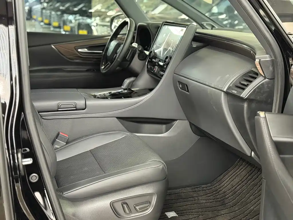 Toyota Alphard 2024 — фото 21