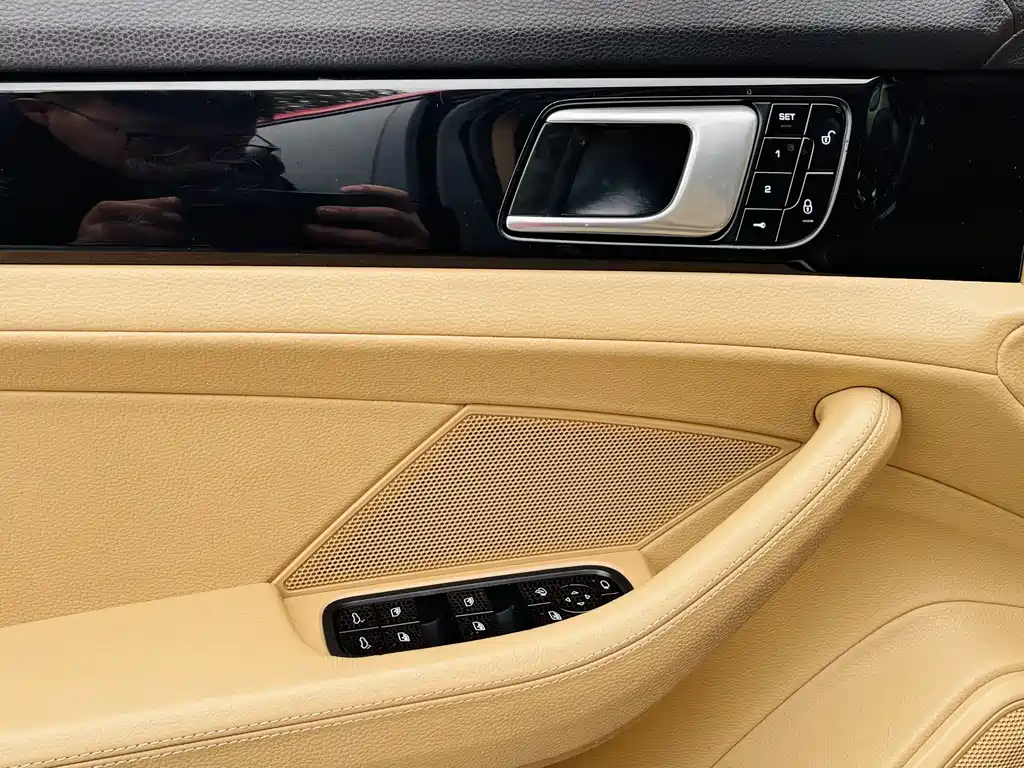 Porsche Panamera 2018 — фото 6