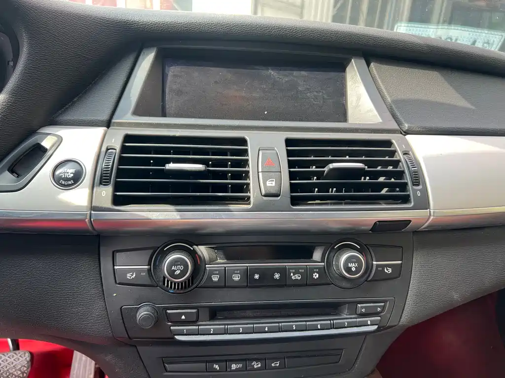 BMW X6 2017 — фото 11