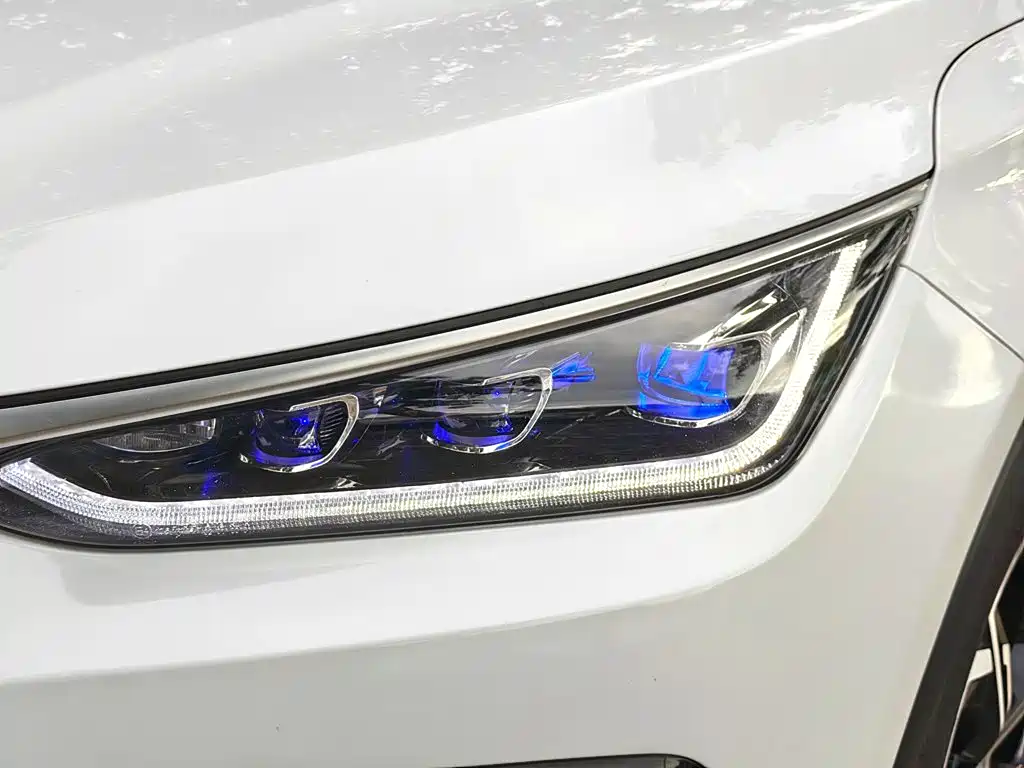 BYD Tang New Energy 2022 — фото 18