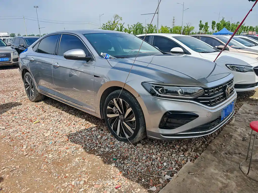 Volkswagen Passat 2023 — фото 3