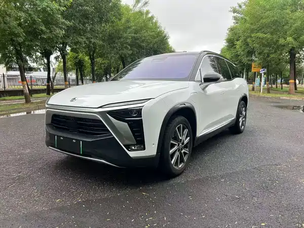 NIO ES8 2020