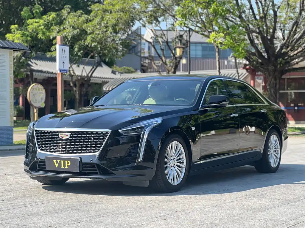 Cadillac CT6 2020 — фото 1