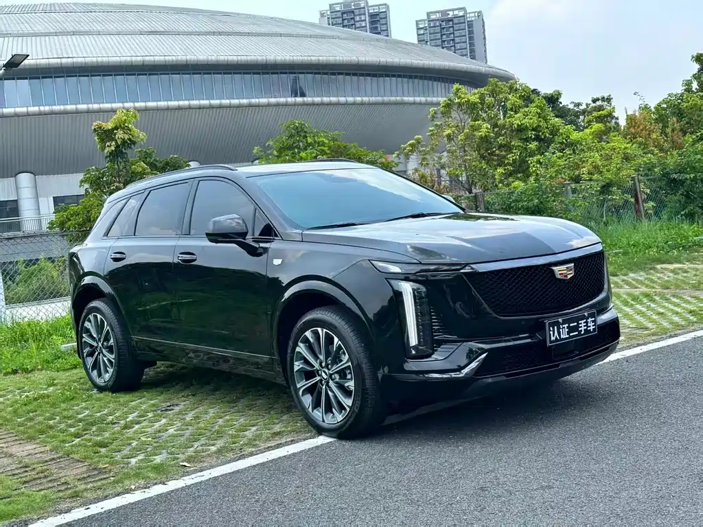 Cadillac XT5 2025 — фото 2