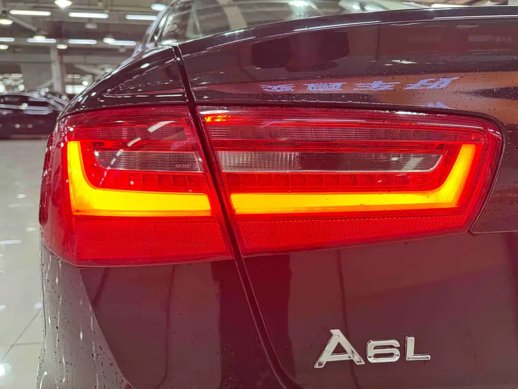Audi A6L 2014 — фото 20