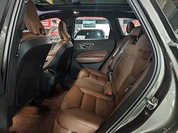 Volvo XC60 2020