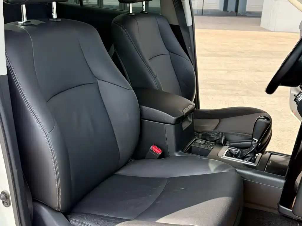 Toyota Prado 2017 — фото 10