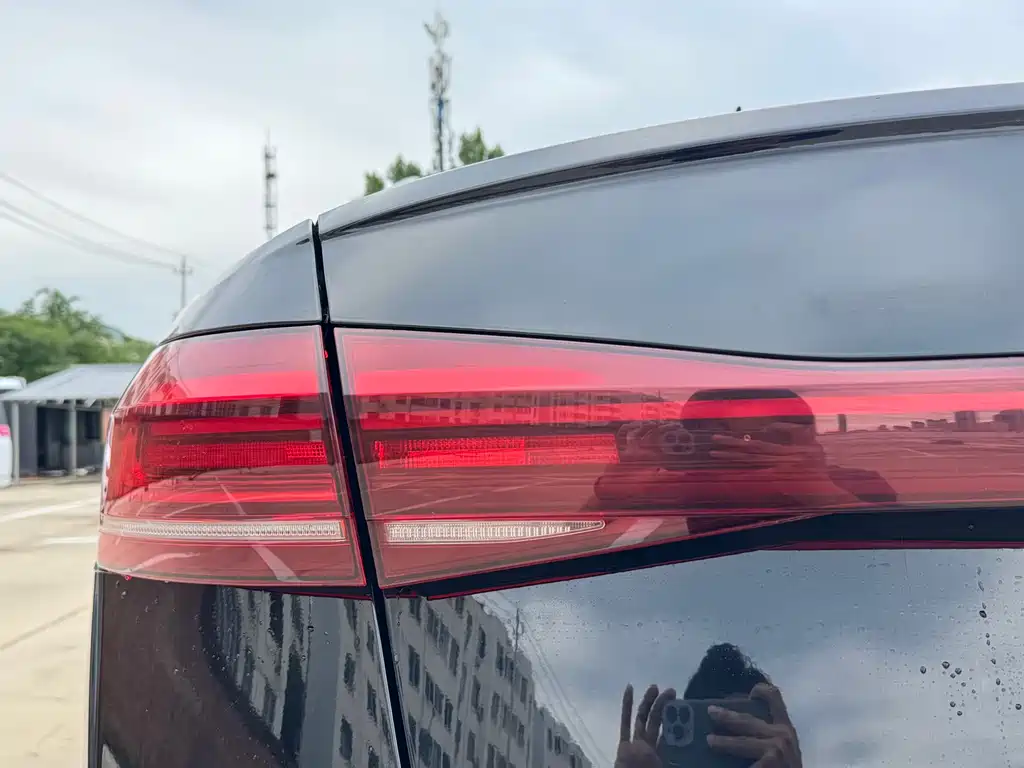 Volkswagen Passat 2023 — фото 13