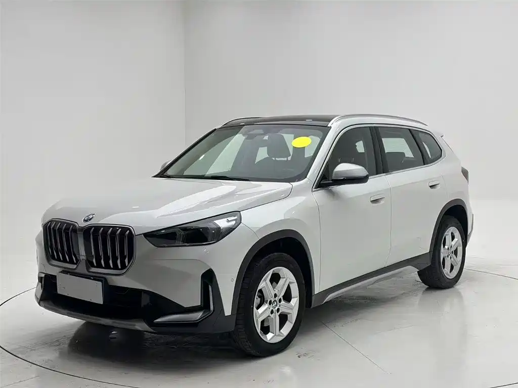 BMW X1 2024 — фото 1