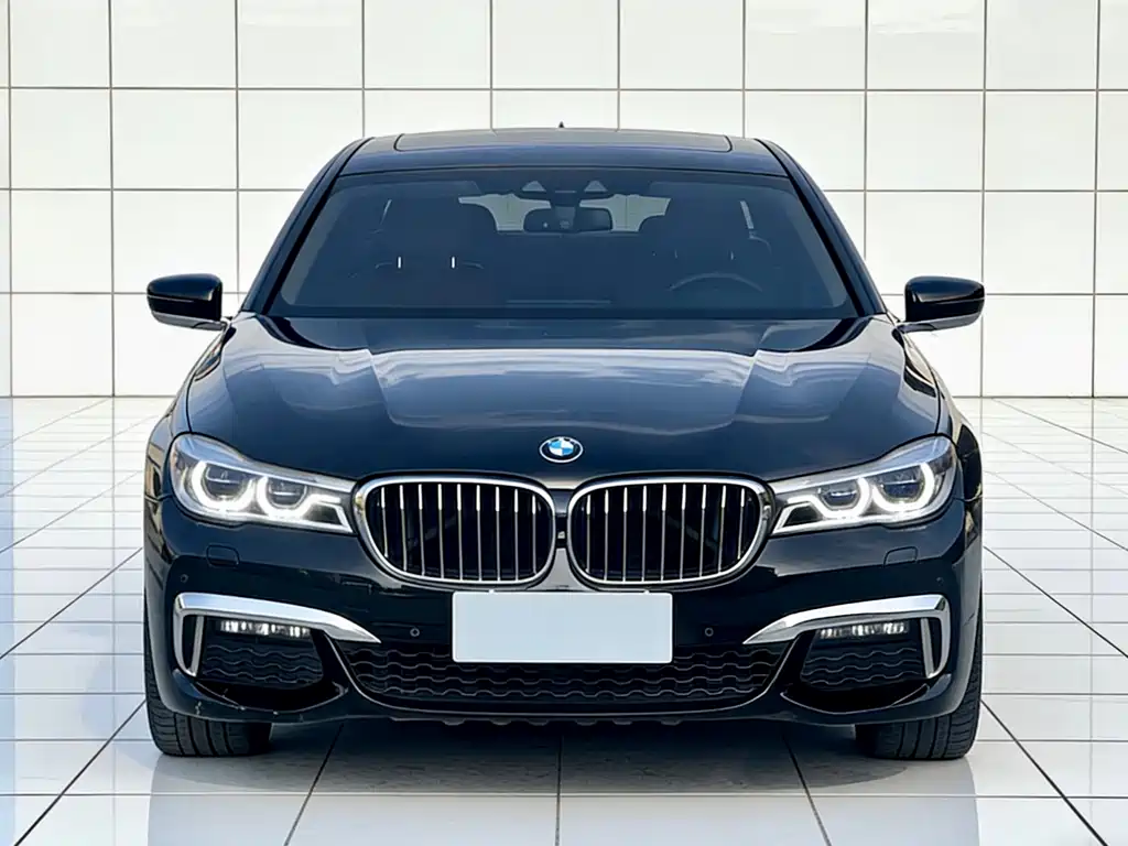 BMW 7 Series 2019 — фото 2