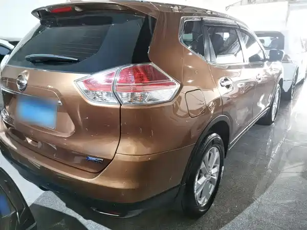 Nissan X-Trail 2014