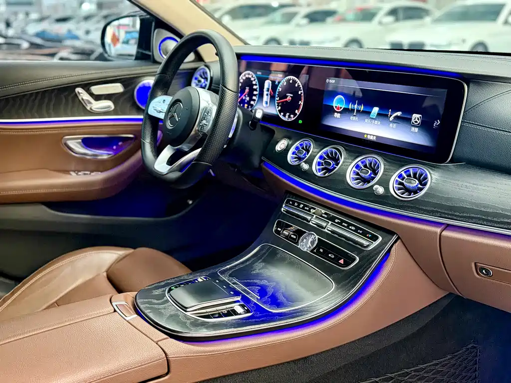 Mercedes-Benz E-Class 2019 — фото 8