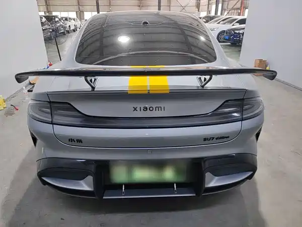 Xiaomi SU7 Ultra 2025