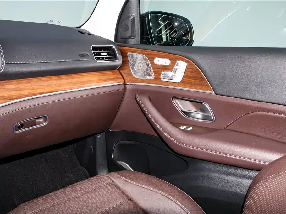 Mercedes-Benz GLS 2023 — фото 23