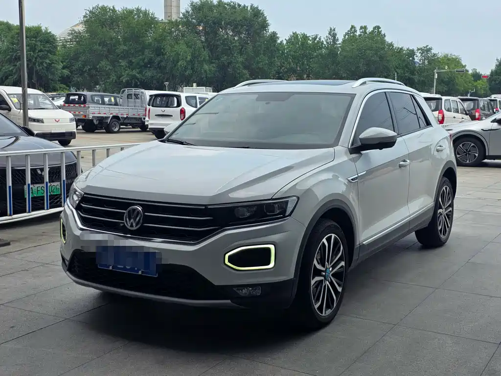 Volkswagen T-Roc 2019 — фото 1