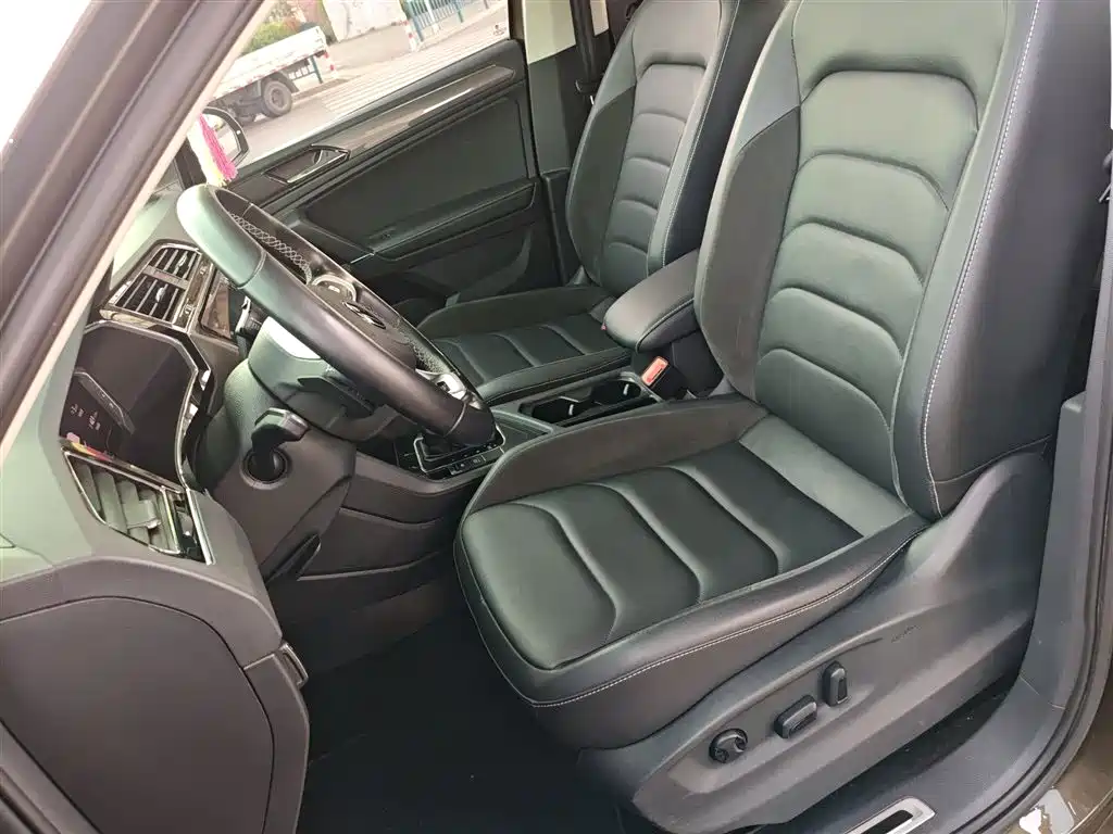 Volkswagen Tiguan L 2021 — фото 15